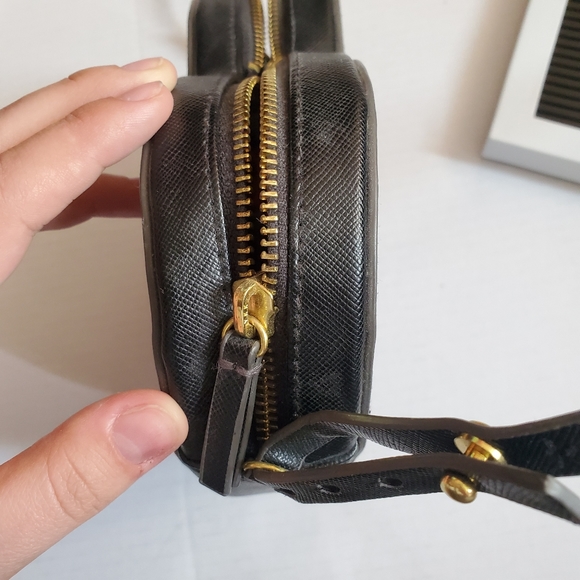 *SOLD* Heart shaped purse 🖤 - Picture 4 of 6